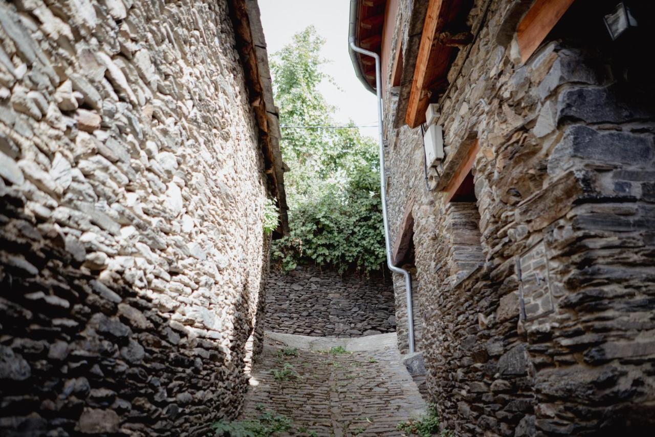 El Xalet De La Vall De Cardos Lladros ภายนอก รูปภาพ